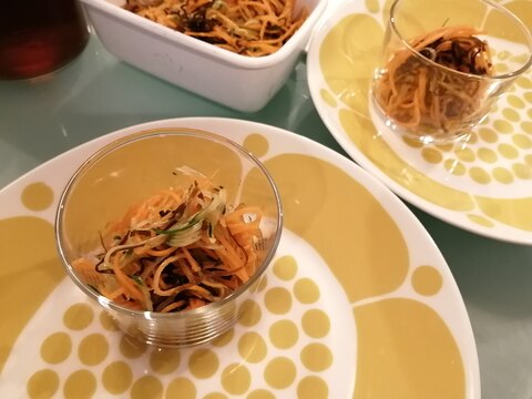 野菜を食べよう!にんじん&きゅうりの塩こんぶ和え